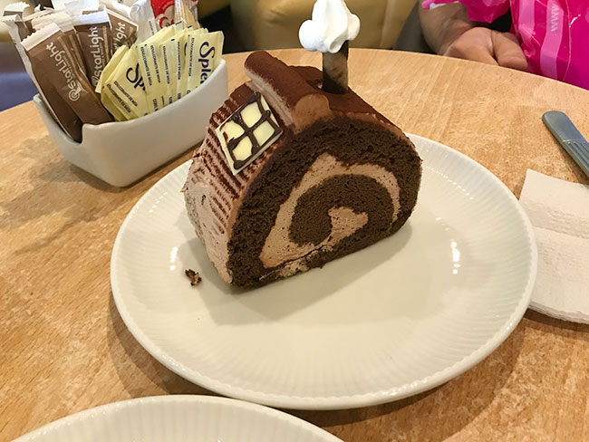 チョコレートロールケーキ
